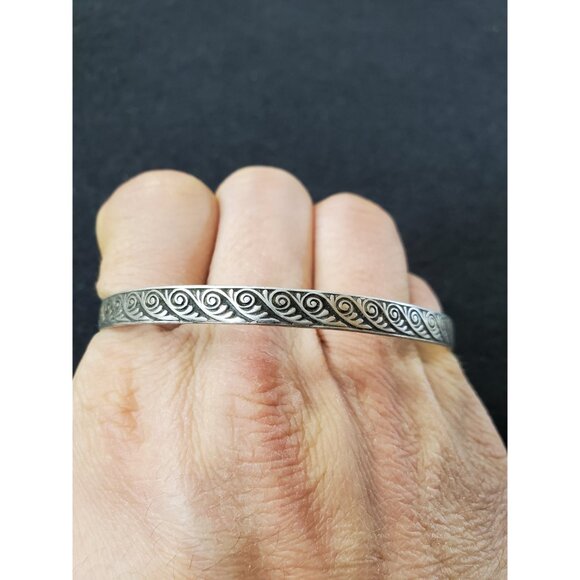 925 Silver Bracelet , Simple Silver Bracelet , Twist Stacking Bracelet , Silver - Picture 8 of 8